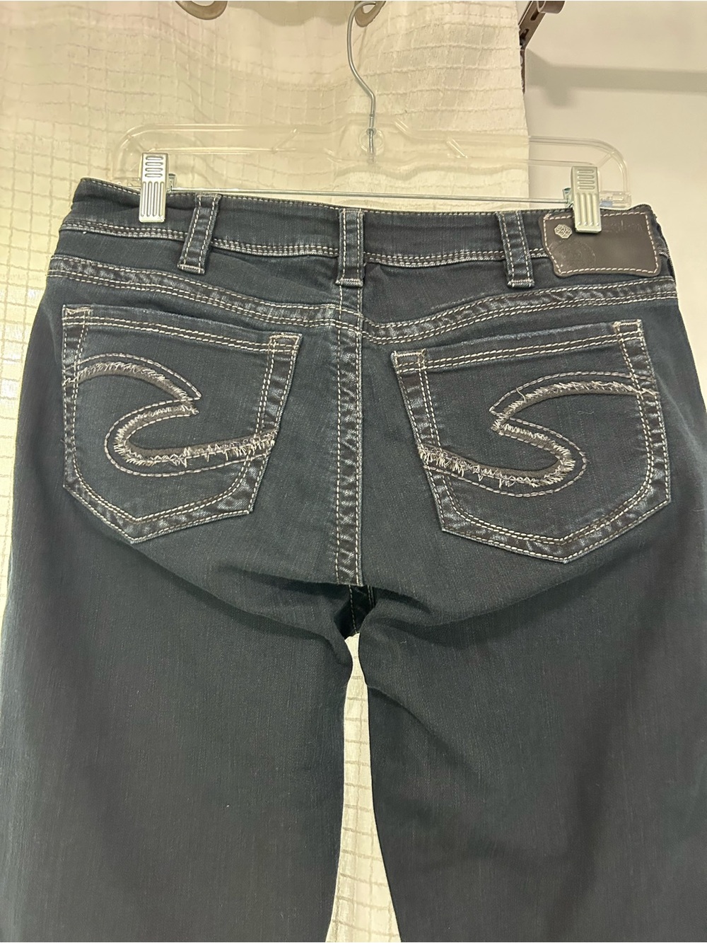 Silver Jeans - Picture 5 of 8